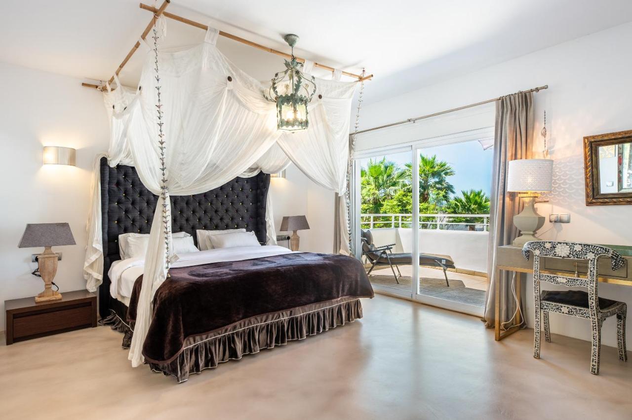 Villa Amarantos Санта Еулалия дел Рио Екстериор снимка