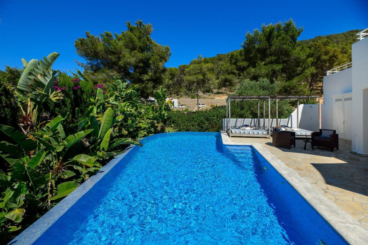 Villa Amarantos Санта Еулалия дел Рио Екстериор снимка