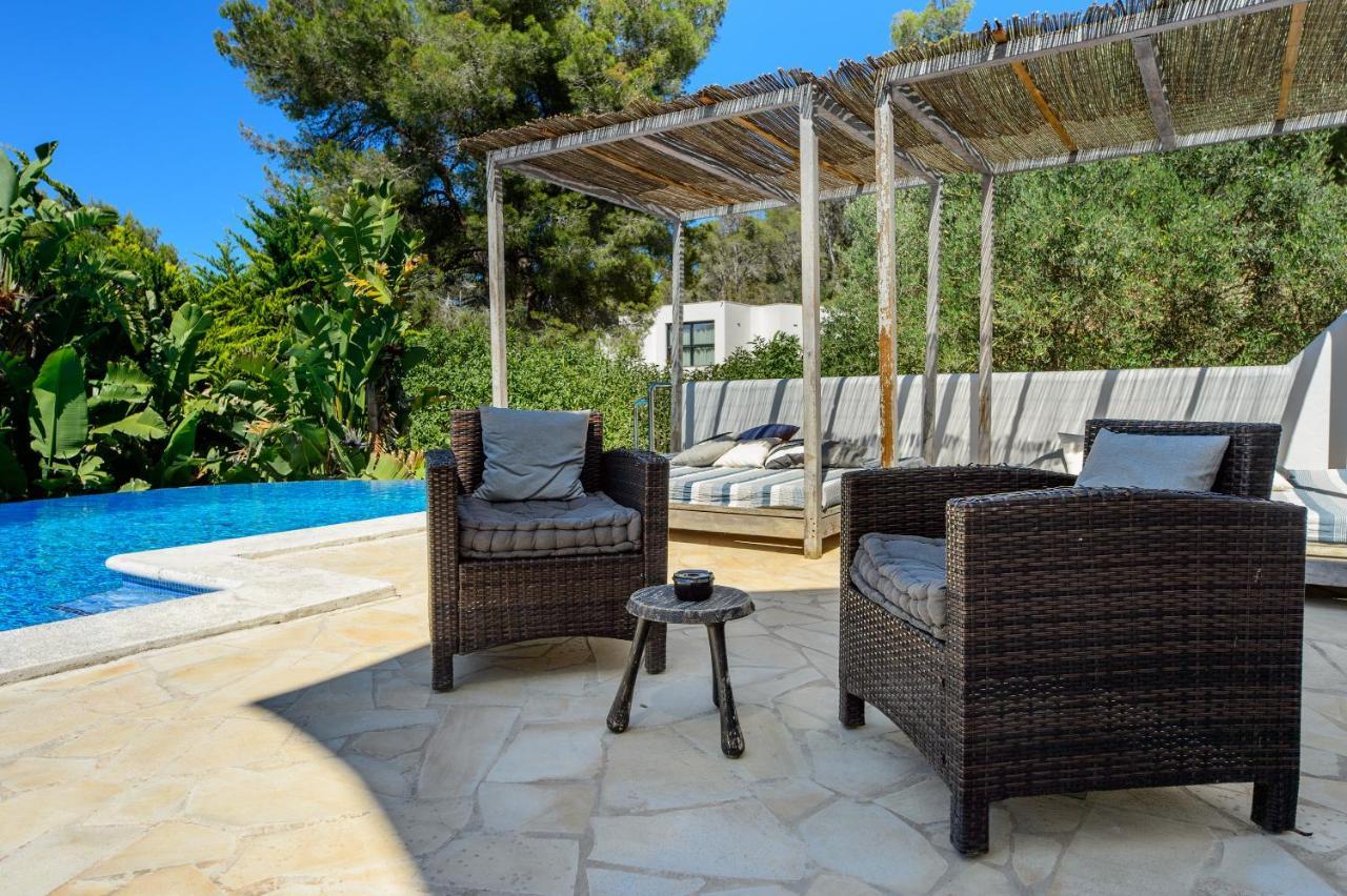 Villa Amarantos Санта Еулалия дел Рио Екстериор снимка