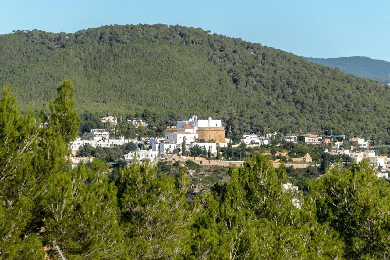 Villa Amarantos Санта Еулалия дел Рио Екстериор снимка
