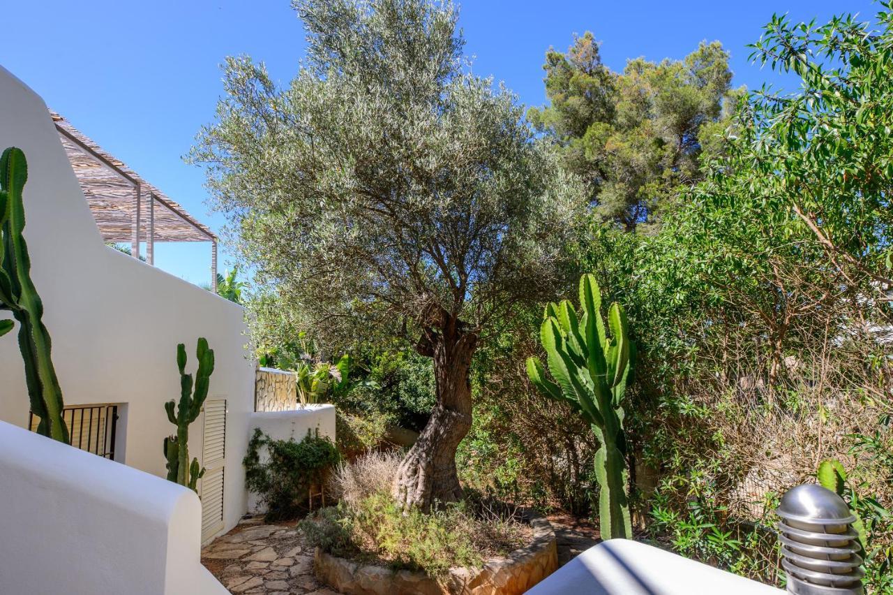 Villa Amarantos Санта Еулалия дел Рио Екстериор снимка
